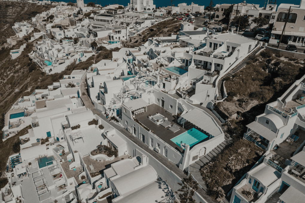 Exterior view of Erossea Villa in Imerovigli, Santorini