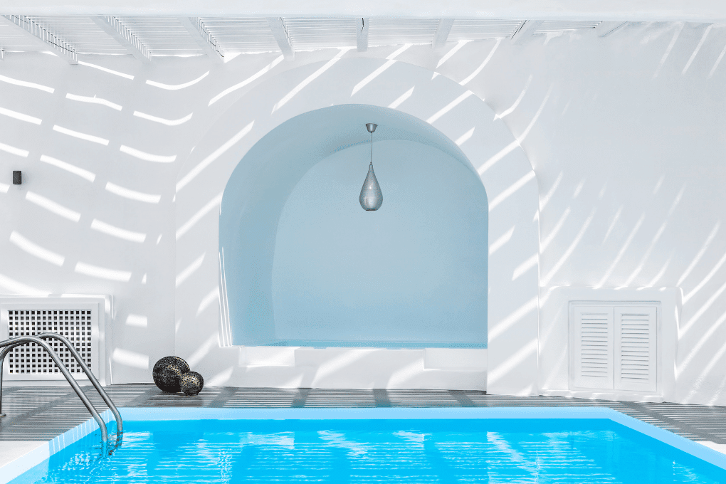 Erossea Villa Santorini Jacuzzi near pool