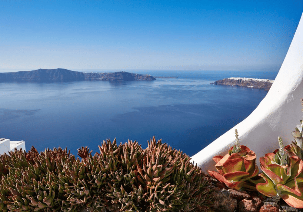 Quiet luxury villa in Imerovigli Santorini